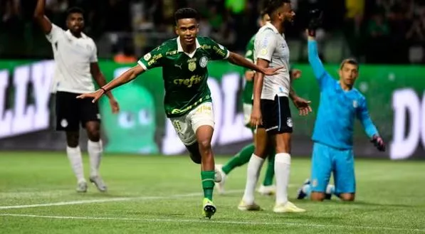 Gol de Estêvão garante vitória do Palmeiras sobre o Grêmio